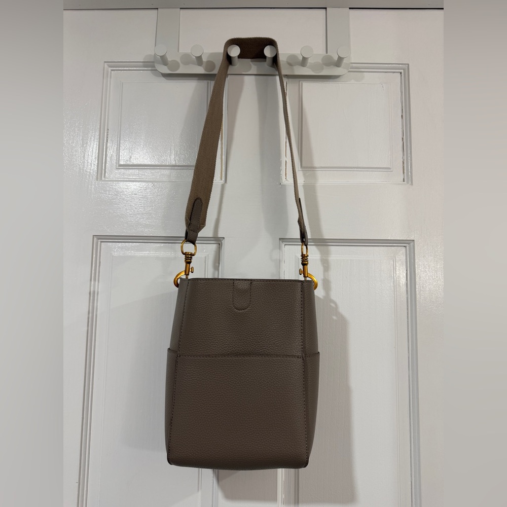Elegant Brown Crossbody Bag with Mini Pouch Set